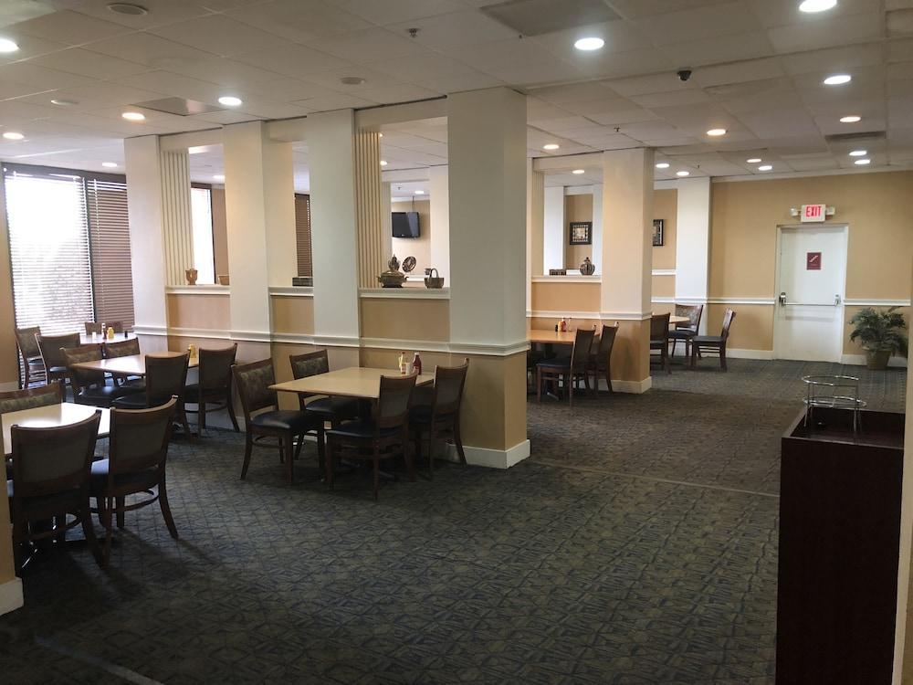 Wyndham Garden Atlanta Airport Hotel College Park Ngoại thất bức ảnh
