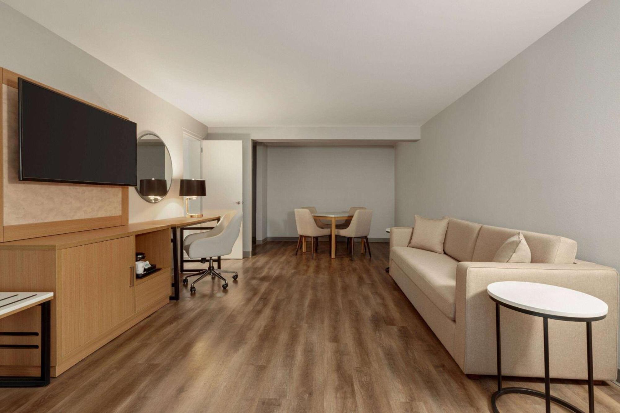 Wyndham Garden Atlanta Airport Hotel College Park Ngoại thất bức ảnh