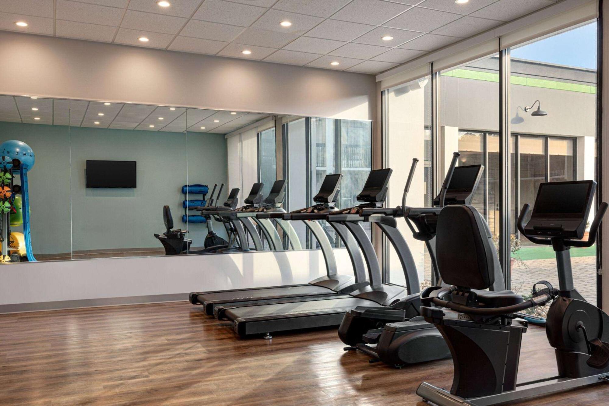 Wyndham Garden Atlanta Airport Hotel College Park Ngoại thất bức ảnh